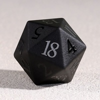 Ensemble de dés en obsidienne naturelle mate avec logo personnalisé fait à la main, 7 pièces, polyédriques, DND RPG, dés en pierre noire