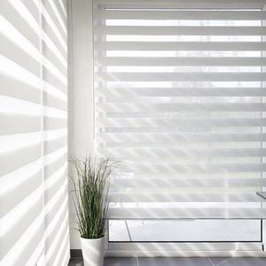 Stores occultantes en tissu zébré uni en polyester intégré écologique Perciana pour salon, décoration intérieure - Product Image 1