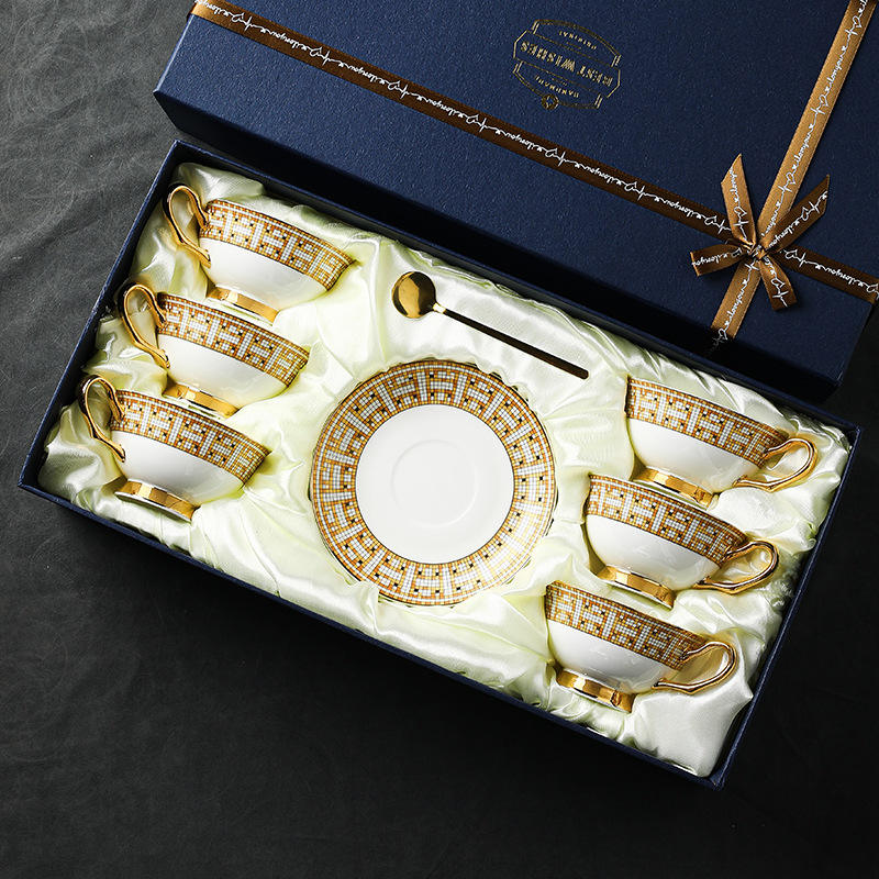 Gold grid 6 cups 6 plates 6 spoons (gift box)