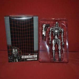 NECA Terminator T800 Scheletro Guerriero del Futuro T1000 Action Figure Meccanica in PVC Modello Giocattolo Robot Confezionato - Product Image 5
