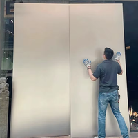 Panel de Pared Interior Moderno de PVC con Chapa de Madera de Bambú Carbonizado, 5mm-8mm de Grosor, Resistente a la Humedad, Acabado Dorado, Panel de Cristal para el Hogar