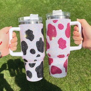 Gobelet isolé sous vide en acier inoxydable Rhinestone Cowprint 40oz avec couvercle <span class=keywords><strong>à</strong></span> poignée et paille - Product Image 5