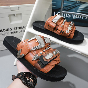 Nuove <span class=keywords><strong>Ciabatte</strong></span> Estive da Uomo in Stile Giapponese con Rivetti Argentati, Leggere, Traspiranti, Antiscivolo, con Suola a Muffin e Chiusura in Velcro per Esterni - Product Image 2