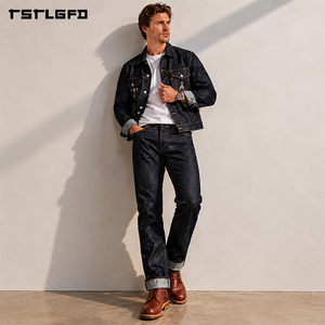 Jeans de mezclilla japonesa selvedge de 14 oz, corte y confección, índigo oscuro premium, denim crudo, corte recto ajustado, con dobladillo cosido con hilo dorado. - Product Image 2