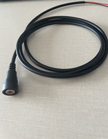 Assemblage de câble d'alimentation audio personnalisé 2m RCA femelle 12*6.4mm pour voitures 3A bloc de fusibles gaine en PVC câbles audio vidéo en cuivre nu