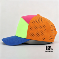 Casquette de sport d'été en gros, imperméable, respirante, en tissu maillé perforé au laser, réglable, unisexe pour adulte