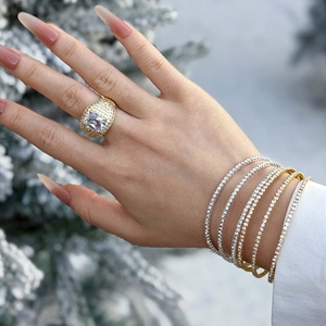 Bague élégante et unique avec grand diamant, plaquée or 18 carats, entièrement sertie de zircon, bijoux imperméables pour hommes et femmes - Product Image 3
