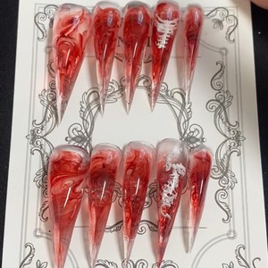 <span class=keywords><strong>Faux</strong></span> <span class=keywords><strong>ongles</strong></span> à presser Dragon Armor à changement de couleur dégradé effet sang, à pointe longue, style européen et américain, pour le commerce extérieur, faits à la main - Product Image 1