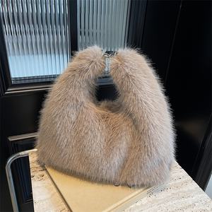 Bolso de Hombro para Mujer, Suave y Esponjoso, Bolso Cruzado de Piel Sintética, Bolso de Mano de Lujo, Bolso de Invierno para Mujer 2025, Bolso de Mano Tipo Clutch para Mujer - Product Image 5