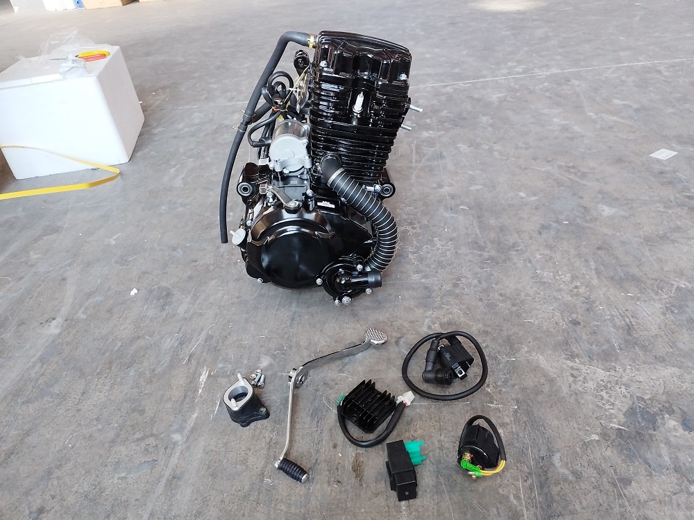 moto/motor/ウエダ/K18×sv925 Zs182mn Zongshen Nc300s Engine 25kw 4-Stroke 4-Valve Water