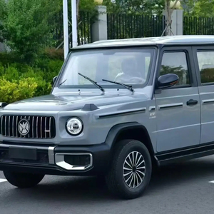 Auto Eléctrico de Lujo Personalizado con Batería de Litio, Vehículo Eléctrico Inteligente, Sedán de Cuatro Puertas - Product Image 1