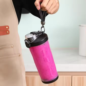 Liquidificador Portátil de Cenoura USB Recarregável, Copo Mixer de Frutas Esportivo, Liquidificador Elétrico 7.4V com Tampa para Bebidas, Liquidificador Portátil para Smoothies - Product Image 6