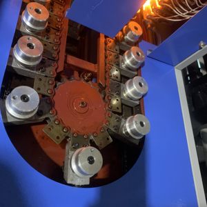 Macchina Semi-Automatica per la Produzione di Bottiglie in PET/PP con Cuscinetti e Motore ad Alta Produttività - Product Image 6