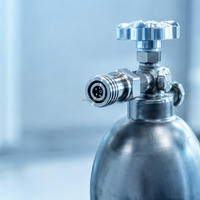 Gases Tóxicos UN2196 Clase 2.3, Hexafluoruro de Tungsteno (WF6) en Cilindro de 10L y 47L con Válvula VCR Especializada