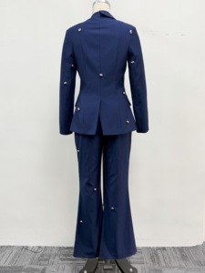 Damenanzug in Marineblau, Zweireihiger Blazer mit Schlaghose und Metallknöpfen, Bürokleidung, OEM ODM Verfügbar - Product Image 5