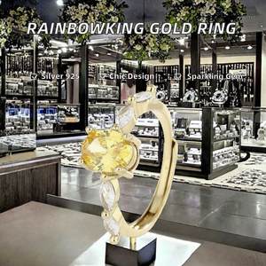 เรนโบว์คิง เงินแท้ 925 ชุบทอง 14k แหวนหมั้นสไตล์คริสเตียน ประดับเพชรซิคอน ดีไซน์ทันสมัย เหมาะสำหรับงานแต่งงาน งานเลี้ยง ของขวัญเล็กๆ น่ารัก - Product Image 2