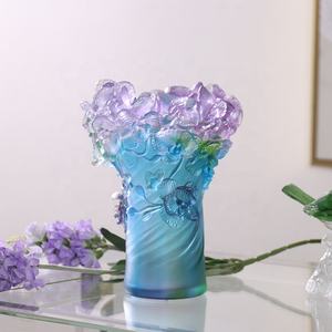 Jarrón Decorativo Artístico para el Hogar con Degradado de Color Morado y Diseño de Hortensias - Product Image 6