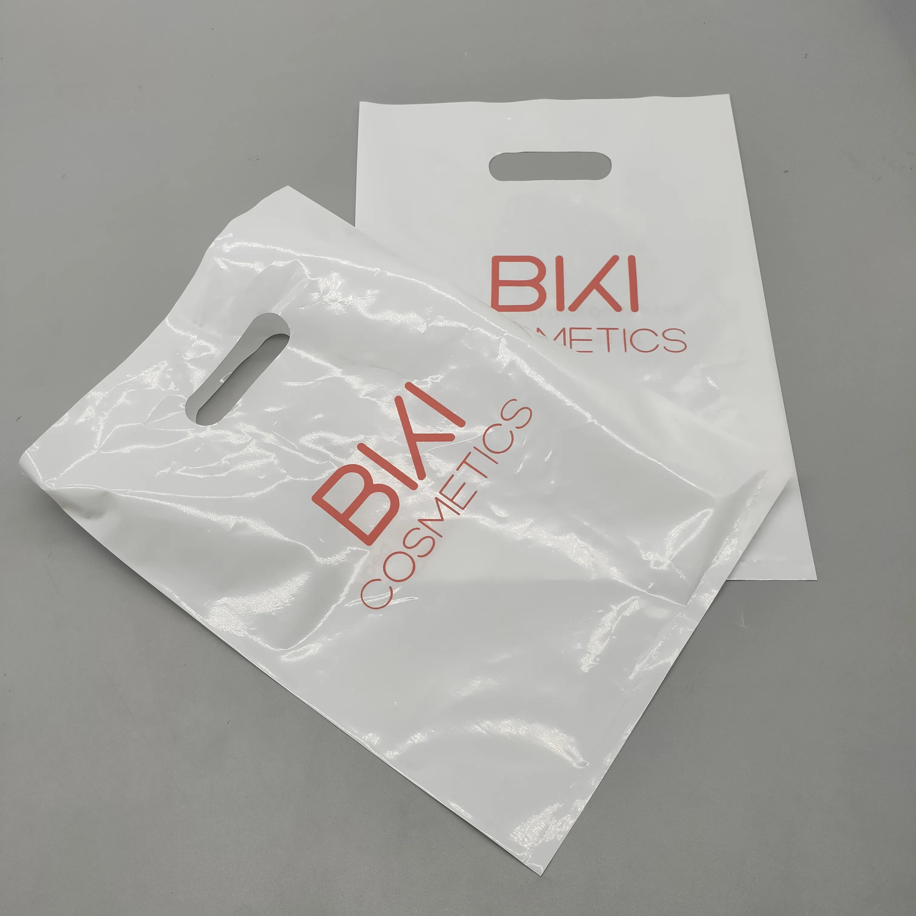 Garment Clothing Packing with Own Logo Packaging Custom LDPE Shopping Bag Printing Handle Plastic Bags