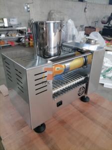 Machine commerciale pour la fabrication de gâteaux à <span class=keywords><strong>mille</strong></span> crêpes, machine à gâteaux <span class=keywords><strong>mille</strong></span> crêpes - Product Image 3