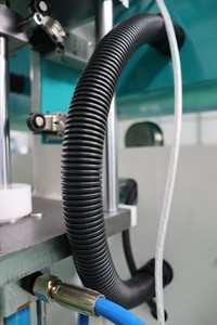 Máquina Neumática de Espuma de PU 11MPa 7.5KW con Salida Estable para Aislamiento de Techos de Establos Lecheros y Proyectos de Paneles Metálicos para Techos - Product Image 6
