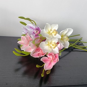 Ensemble d'orchidées Cymbidium artificielles à 3 têtes en soie pour décorations de mariage et de maison - Product Image 2