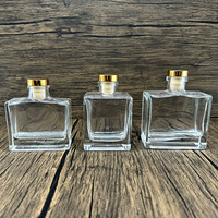 Fournisseur d'usine, flacon diffuseur en verre carré transparent décoratif vide de 120 ml, 140 ml, 220 ml, vase en verre personnalisé pour bouquet