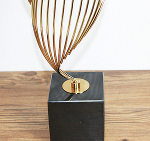 Opere d'<span class=keywords><strong>arte</strong></span> in metallo leggero arredamento di lusso decorazioni per la casa creative adatte per il soggiorno mobile TV armadietto del vino - Product Image 5