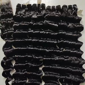 Lots de Cheveux Humains Brésiliens Remy 100% Vierges Non Transformés, Ondulés Profonds, Tissage Double à la Machine, Cheveux Durables et Intactes - Product Image 1
