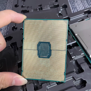 Processeur Intel Xeon Gold 6354 18 cœurs 3,0 GHz 39 Mo de cache TDP 205 W CD8068904571601 en stock 6354 - Product Image 2