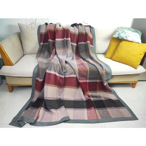 Fabricants de styles simples Plaids de couverture tissés <span class=keywords><strong>en</strong></span> <span class=keywords><strong>laine</strong></span> mérinos australienne pour bébé alpaga - Product Image 5