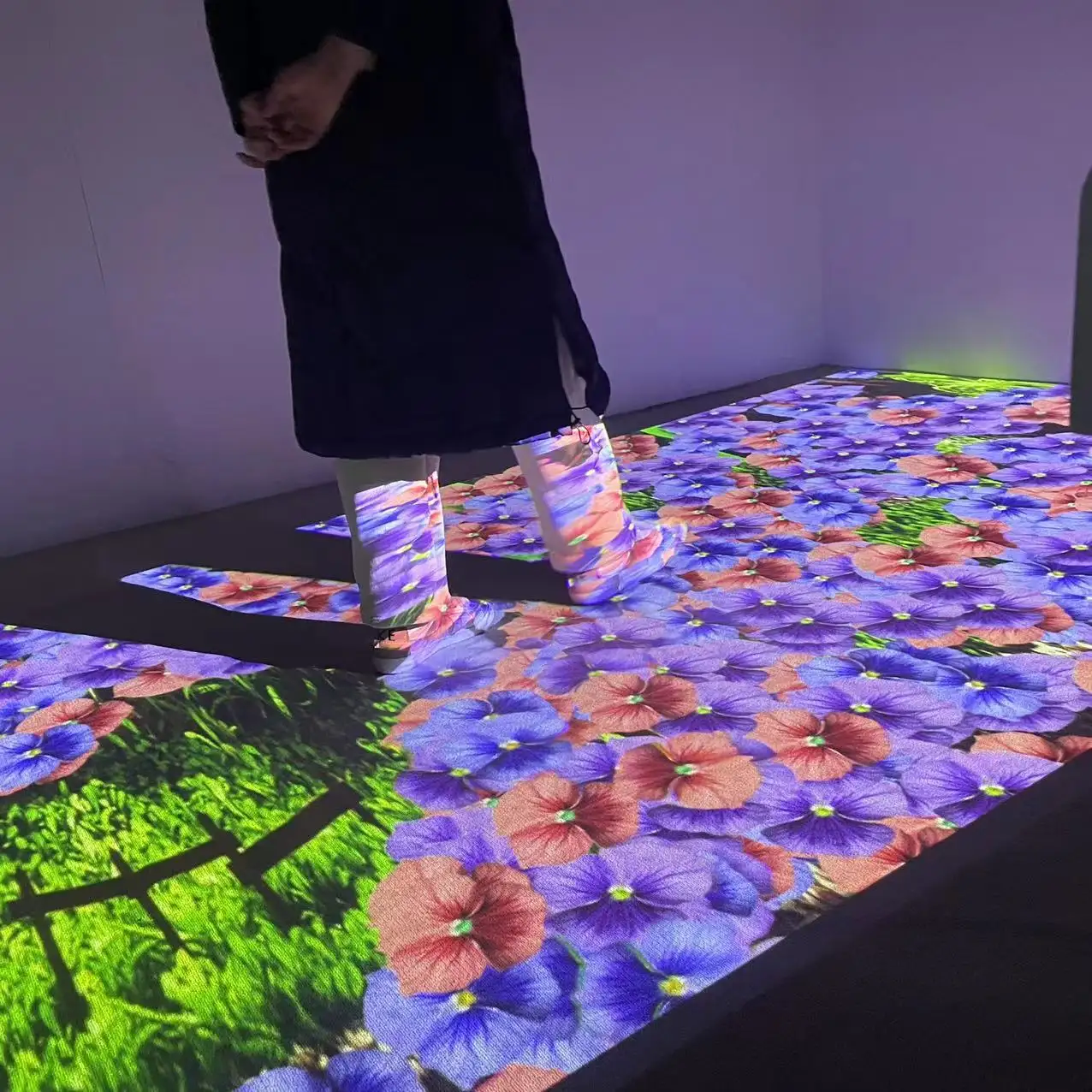 Macchine per l'imballaggio multifunzione giochi per proiettori danza interattiva a colori per matrimoni tappetino a LED