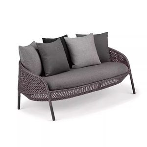 Venta Directa <span class=keywords><strong>de</strong></span> Fábrica, Juego <span class=keywords><strong>de</strong></span> Muebles <span class=keywords><strong>de</strong></span> <span class=keywords><strong>Jardín</strong></span> para Terraza <span class=keywords><strong>de</strong></span> Hotel o Villa, Sofá <span class=keywords><strong>de</strong></span> Ratán <span class=keywords><strong>de</strong></span> Aleación <span class=keywords><strong>de</strong></span> Aluminio, Sofá <span class=keywords><strong>de</strong></span> Exterior, Muebles <span class=keywords><strong>de</strong></span> Exterior - Product Image 2