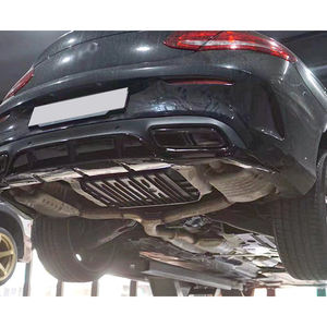 Nouvel arrivage : Diffuseur arrière <span class=keywords><strong>C63</strong></span> avec sorties d'échappement aspect noir brillant/carbone pour Mercedes-Benz Classe C <span class=keywords><strong>C63</strong></span> W205 <span class=keywords><strong>Coupé</strong></span> 2015-2018 - Product Image 4