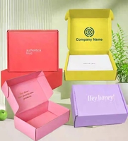 Boîte d'expédition en carton ondulé personnalisée avec logo sur mesure, pelliculage mat et gaufrage, en matériaux recyclés, pour dossiers
