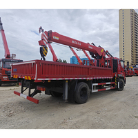Grue montée sur camion Foton 4*2 de 10 tonnes avec couverture de flèche étendue