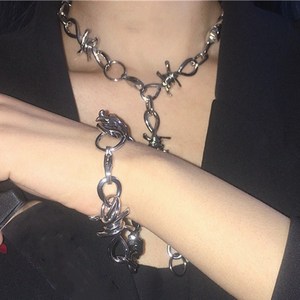 yueli Spike <b>Chain</b> Necklace Bracelet Set Zinc Alloy Punk Hip Hop Party Jewelry Geometric Design Minimalist Trendsetter - Product Image 1
