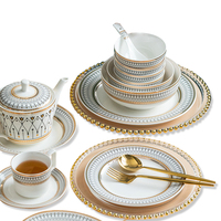 Service de vaisselle de luxe en céramique et porcelaine pour petite cuisine domestique, comprenant assiettes, bols, tasses à café et tasses de mariage, vente en gros