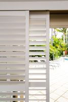 Fenêtre à persienne en aluminium transparent teinté avec moustiquaire en acier inoxydable anti-moustique Volet de plantation Porte coulissante