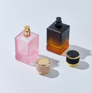 Flacone di Profumo in Vetro di Alta Gamma con Tappo Dorato Rosa in Rilievo, Design Raffinato, Logo Personalizzato per Prestige, 50 <span class=keywords><strong>ml</strong></span> - Product Image 3