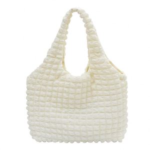 Bolso de Hombro Suave y Esponjoso Popular, Bolsos Tote de Mujer con Diseño de Gofre, Bolso Grande Tipo Nube Burbuja - Product Image 3