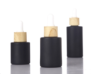 Botella de Perfume de <span class=keywords><strong>Vidrio</strong></span> Mate Negro <span class=keywords><strong>con</strong></span> Tapa de <span class=keywords><strong>Madera</strong></span>, Gotero de Goma, Etiquetas Personalizables y Tapa de Rosca para Fragancias Caseras - Product Image 4