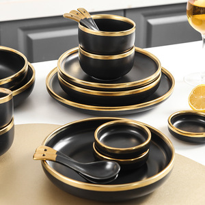 Ensemble de bols ronds en céramique de style européen avec bord doré, noir mat, 3,5/4,5/5,5/7/8 pouces en stock, vente en gros de bols en porcelaine - Product Image 4