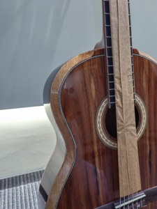<span class=keywords><strong>Chitarra</strong></span> <span class=keywords><strong>Classica</strong></span> Yoseng&OEM TC270Q 39 Pollici, Corpo in Compensato Santos, Manico in Palissandro, Tastiera in Palissandro Artificiale, Finitura Verniciata, <span class=keywords><strong>Corde</strong></span> in <span class=keywords><strong>Nylon</strong></span> - Product Image 4