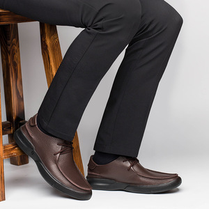Chaussures de marche pour hommes en cuir véritable à bout rond, à lacets, respirantes, avec semelle extérieure en caoutchouc, couleur unie, style décontracté - Product Image 4