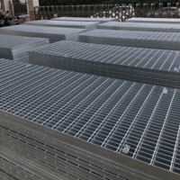 Grilles en acier galvanisé à chaud sur mesure pour sols extérieurs et systèmes de drainage, panneaux de grille métallique conformes à la norme CE
