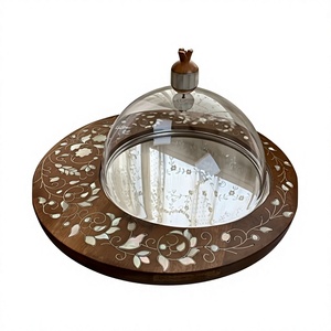 Plateau de service en bois et acrylique pour chocolats, fait main, de forme ronde, avec dôme, pour desserts, fabriqué en Inde - Product Image 1
