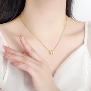 Collar con Colgante de Letra H Moderno y Elegante con Cadena de Eslabones Chapada en Oro de 18K para Mujer, Diseño de Lujo Ligero, para Uso Diario, Fiestas, Regalo - Product Image 5