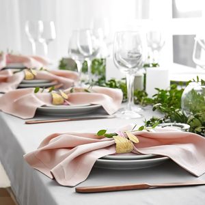 Servilletero de metal sólido resistente con acabado de alto brillo y diseño resistente a la corrosión Ideal para la decoración de mesa tradicional - Product Image 3