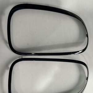 Mini bisel para luz trasera 63129812631/52109806936, plástico negro galvanizado para modelos R60 2011-2016, fijación con tornillos - Product Image 1