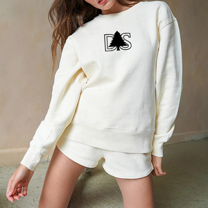 เสื้อสเวตเชิ้ตผู้หญิงผ้าฝ้ายพรีเมียมปักลายนูนแบบเฟรนช์เทอร์รี่ทรงโอเวอร์ไซส์  แบบควิลท์หลากสี  พร้อมโลโก้แบบกำหนดเอง - Product Image 3